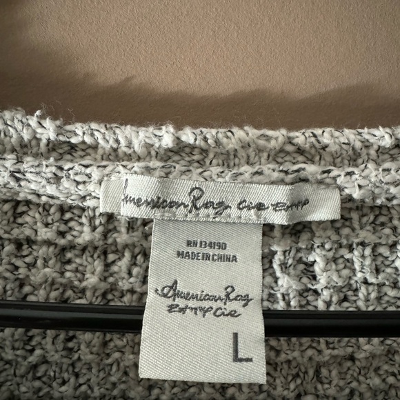 Cozy Gray Knit Sweater - Picture 3 of 4